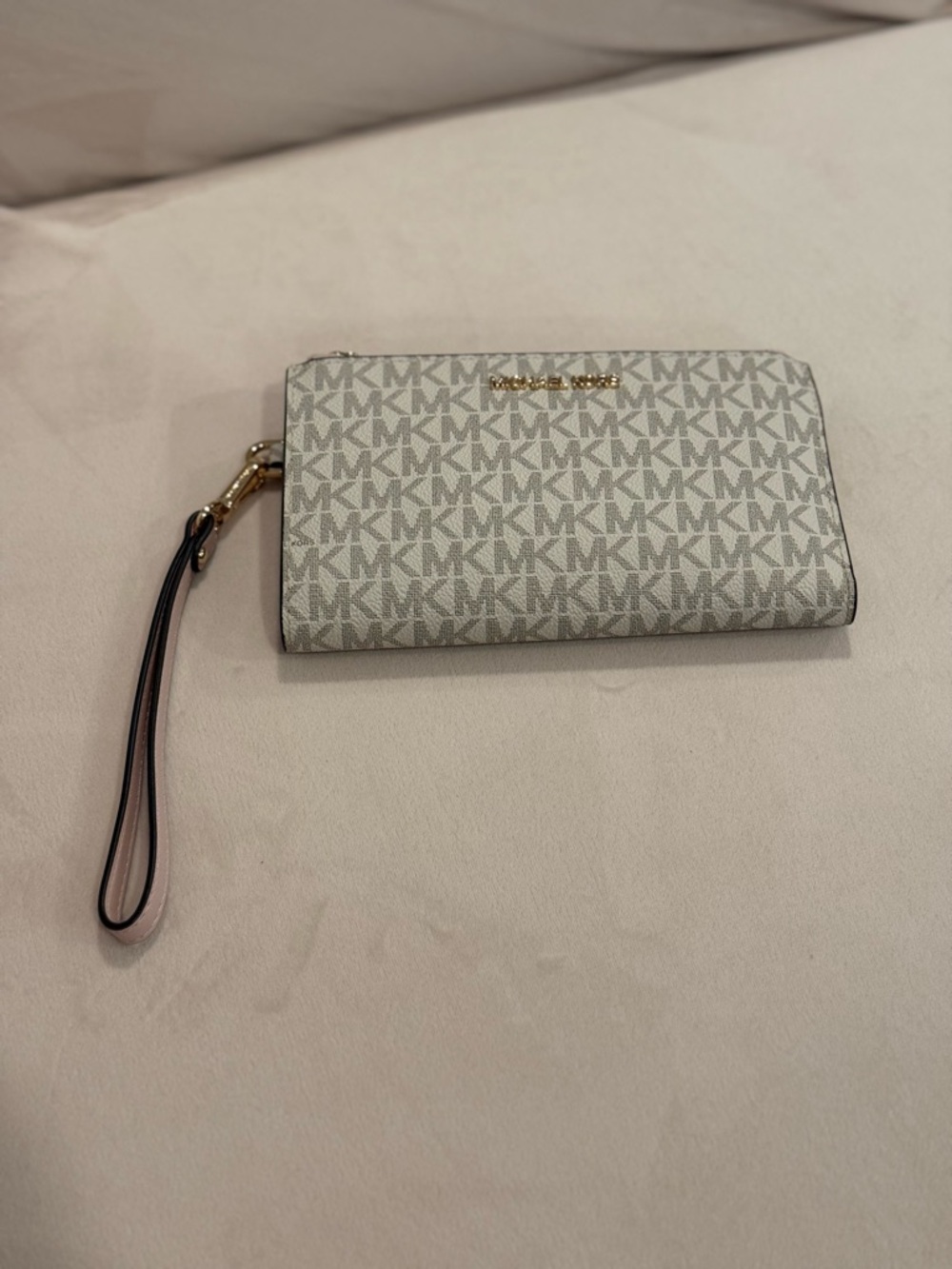 Michael Kors White and Blush MK Logo Wristlet